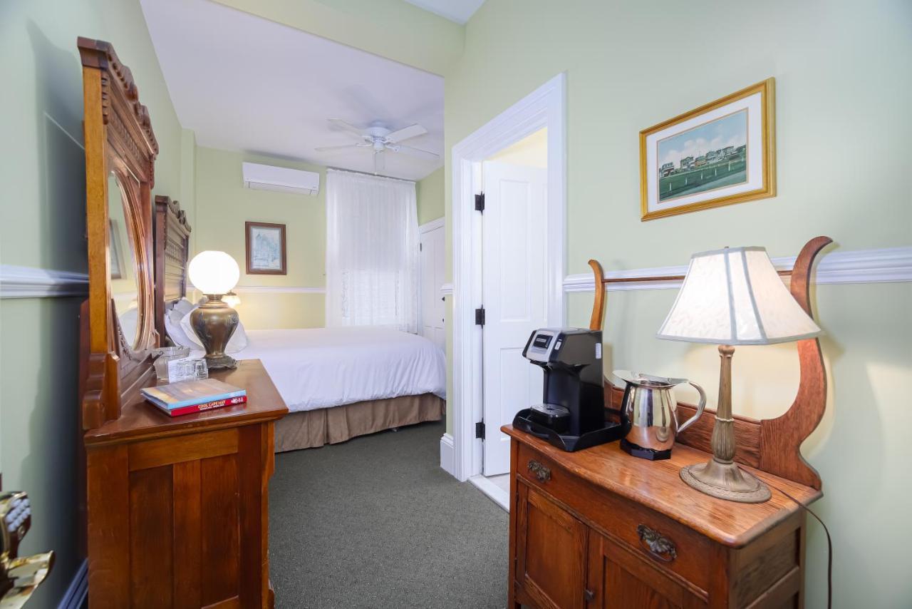 Bedford Inn ケープ・メイ エクステリア 写真